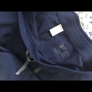 Figs scrubs set. Size L